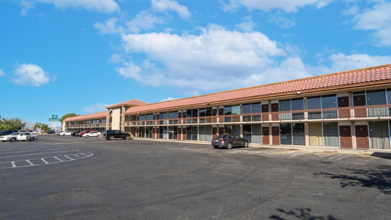G T Hotels Inn & Suites Extended Stay Victorville Zewnętrze zdjęcie
